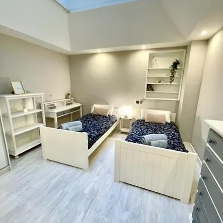 Apartment Gatu Premium Zuloaga Playa 100m2m, 2 Dormit, 2 Banos Y Aire Acc